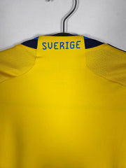 2022-23 Sweden Home Shirt - detailed view