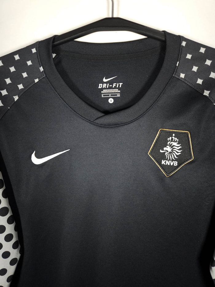 2010 Netherlands Goalkeeper Shirt (Pro) - detailed view
